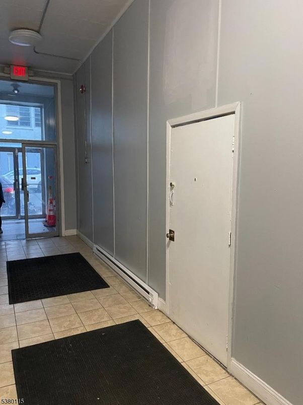 Elevator, Interior