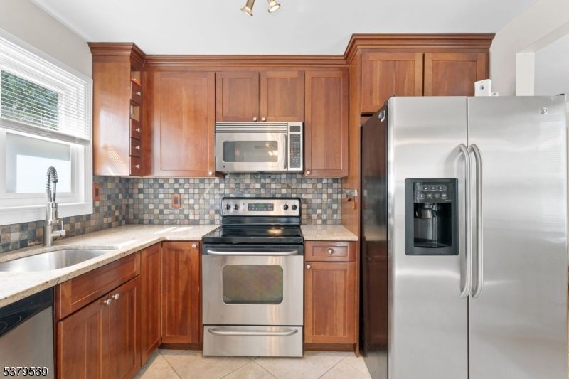 Interior, Kitchen, Stainless Steel Appliances