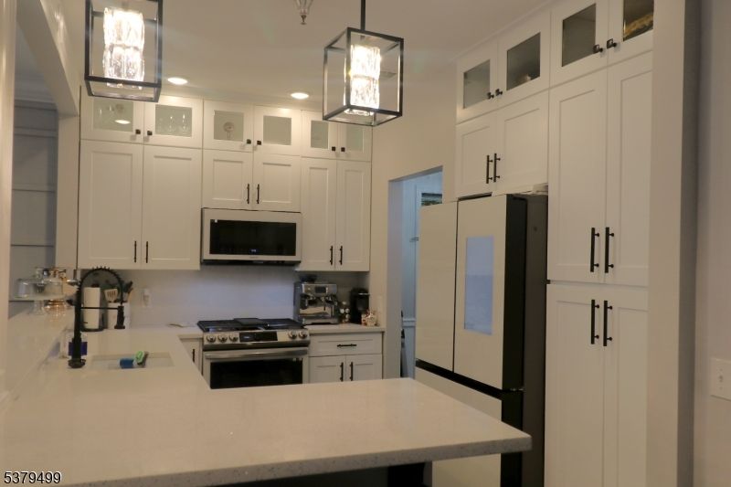 Interior, Kitchen, Pendant Lights, Recessed Lighting