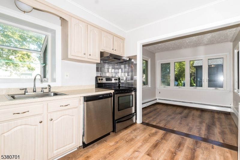 Interior, Kitchen, Stainless Steel Appliances, Wood Texture Flooring
