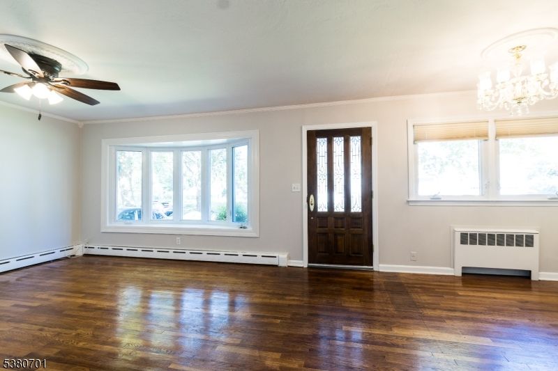 Chandelier, Empty room, Interior, Wood Texture Flooring