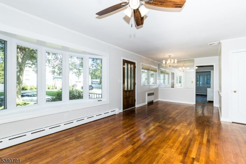 Chandelier, Empty room, Interior, Wood Texture Flooring