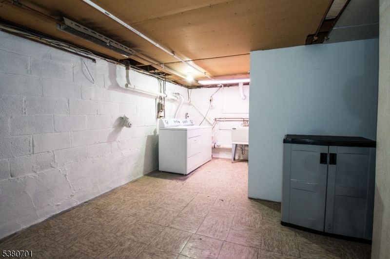 Interior, Stone Walls, Washer