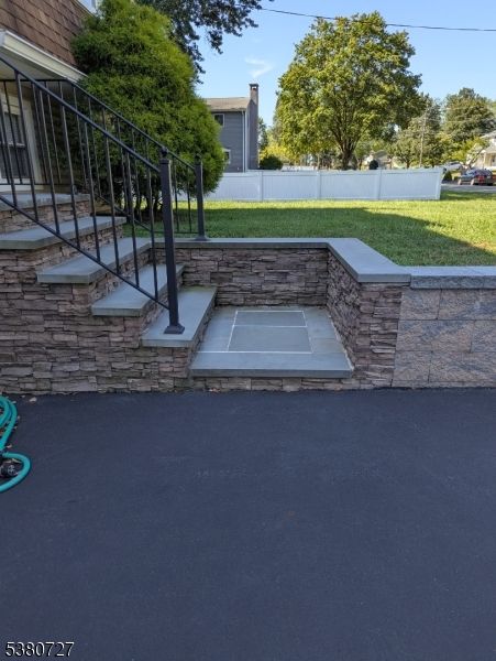 Exterior, Tennis Courts
