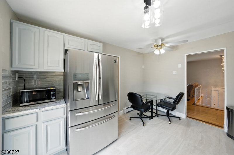 Dining room, Interior, Kitchen, Stainless Steel Appliances