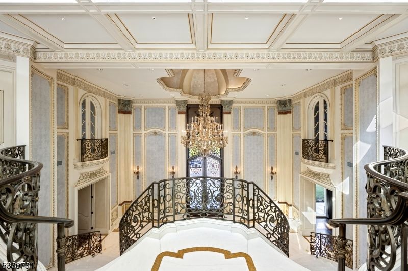 Chandelier, Interior, Recessed Lighting