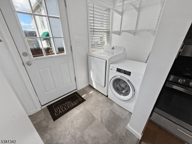 Interior, Utility Closets, Washer