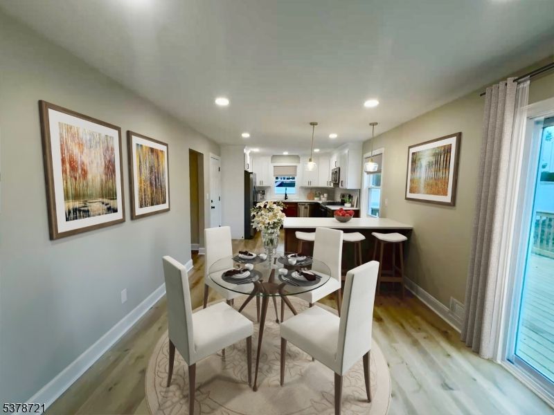 Dining room, Interior, Kitchen, Pendant Lights, Recessed Lighting, Wood Texture Flooring