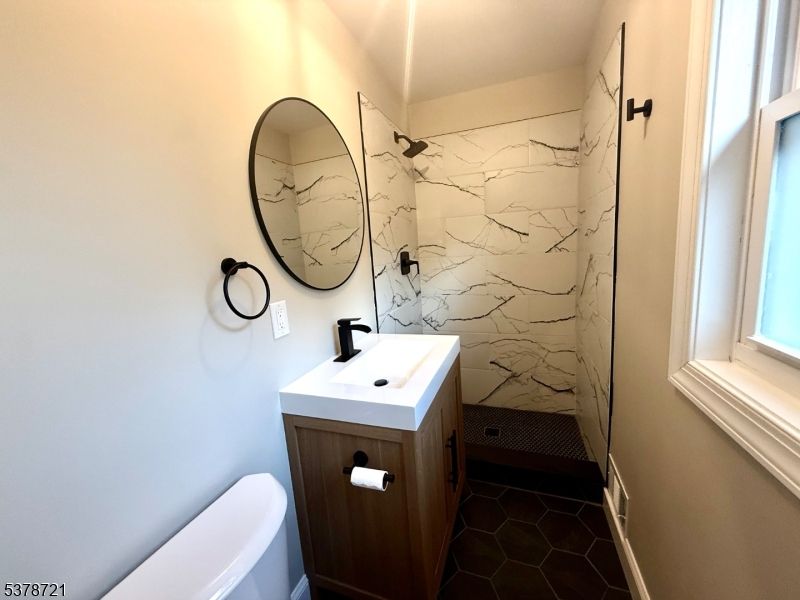 Bathroom, Interior, Marble Walls