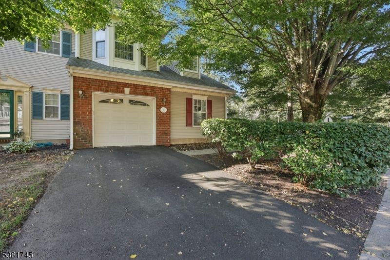 Attached, Exterior, Facade, Brick Facade, Cape Cod