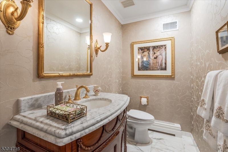 Bathroom, Interior, Marble, Recessed Lighting
