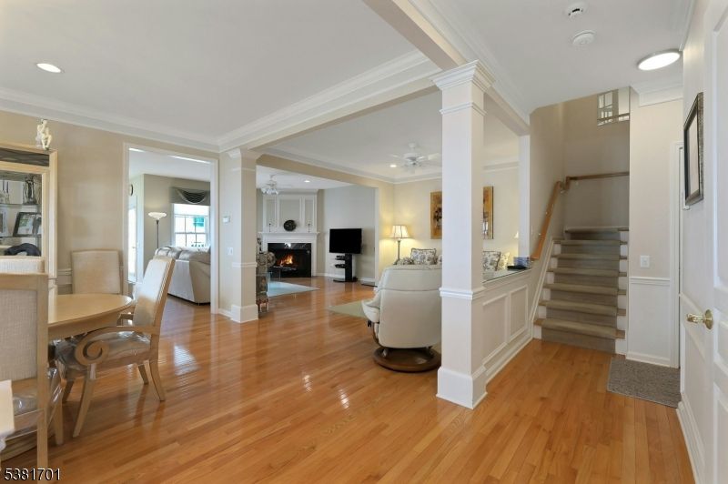 Dining room, Fireplace, Interior, Recessed Lighting, Wood Texture Flooring
