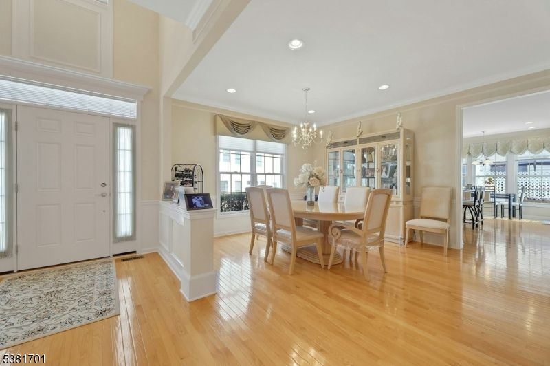 Chandelier, Dining room, Interior, Recessed Lighting, Wood Texture Flooring