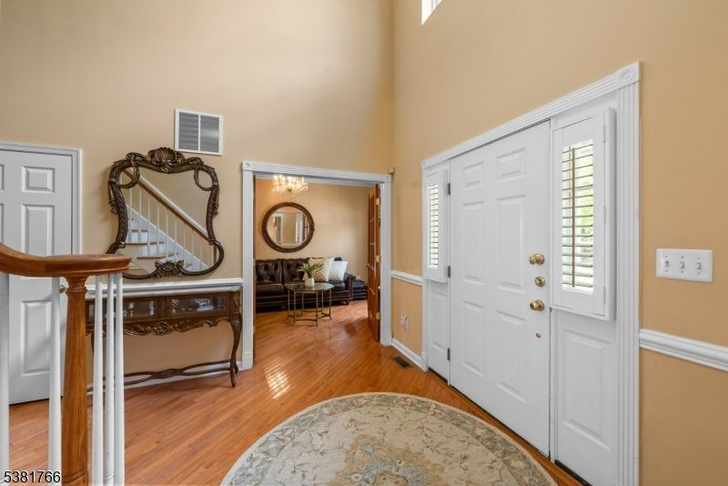 Chandelier, Interior, Wood Texture Flooring