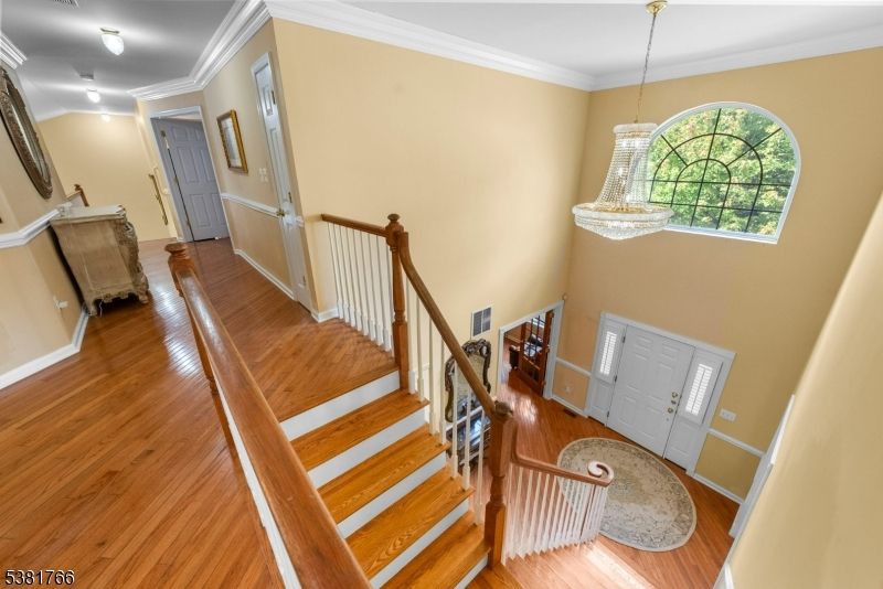 Interior, Pendant Lights, Wood Texture Flooring