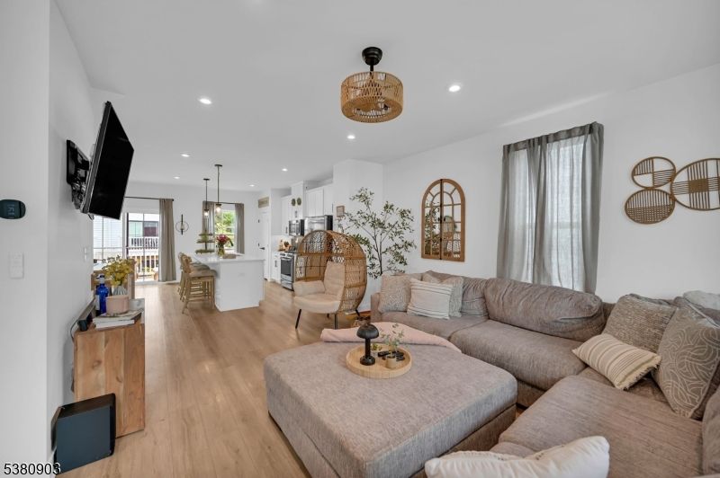 Interior, Kitchen, Living room, Pendant Lights, Recessed Lighting, Wood Texture Flooring