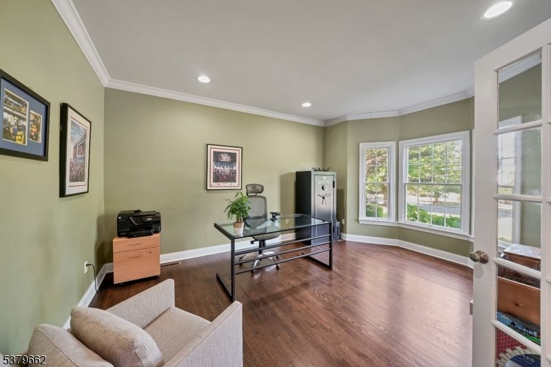 Home Office, Interior, Recessed Lighting, Wood Texture Flooring