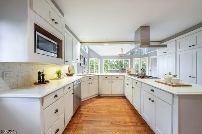 Chandelier, Interior, Kitchen, Recessed Lighting, Wood Texture Flooring
