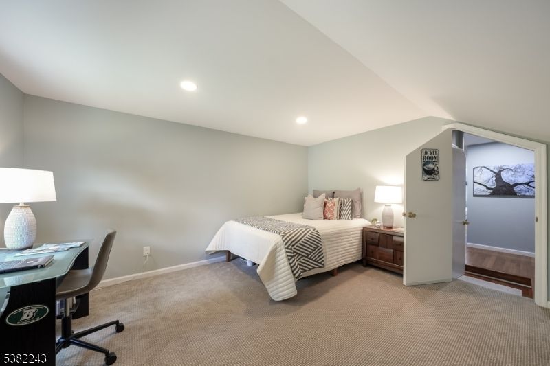 Bedroom, Home Office, Interior, Recessed Lighting