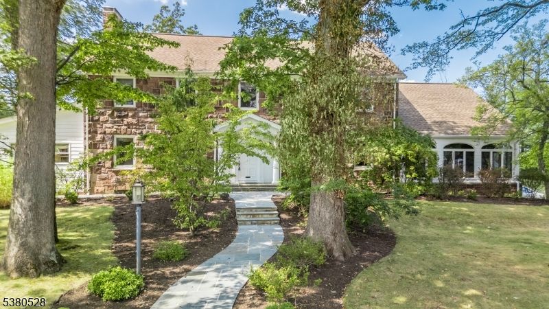 Backyard, Exterior, Facade, French Provincial