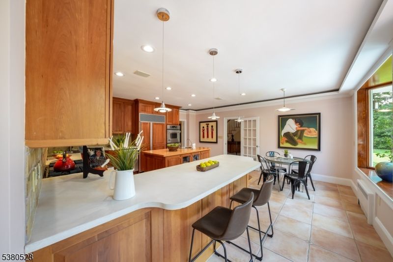 Dining room, Interior, Kitchen, Pendant Lights, Recessed Lighting, Stainless Steel Appliances