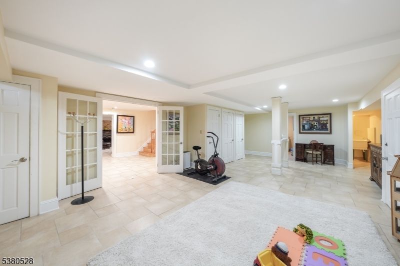 Fitness Equipment, Interior, Recessed Lighting