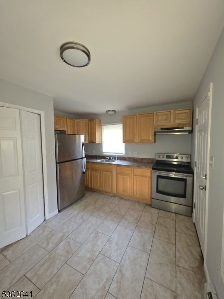 Interior, Kitchen, Stainless Steel Appliances