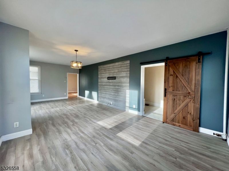 Empty room, Interior, Pendant Lights, Wood Texture Flooring