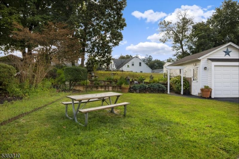 Backyard, Detached Garage, Exterior