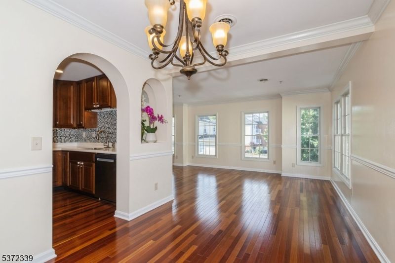 Chandelier, Interior, Kitchen, Wood Texture Flooring