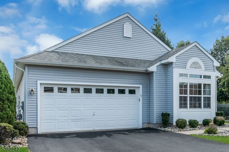 Attached, Detached Garage, Exterior, Facade, Brick Traditional