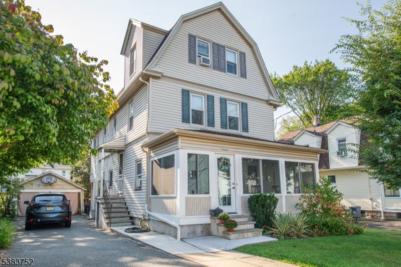 Detached Garage, Exterior, Facade, Queen Anne Victorian