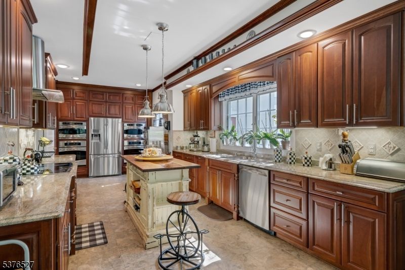 Interior, Kitchen, Pendant Lights, Recessed Lighting, Stainless Steel Appliances