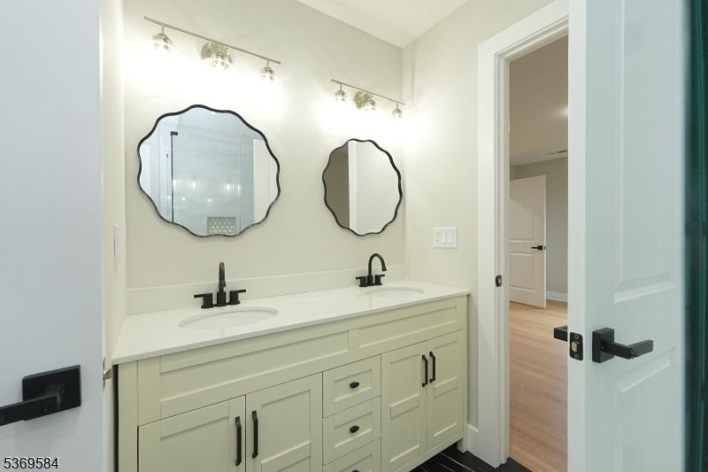 Bathroom, Dual Sink Vanities, Interior, Wood Texture Flooring