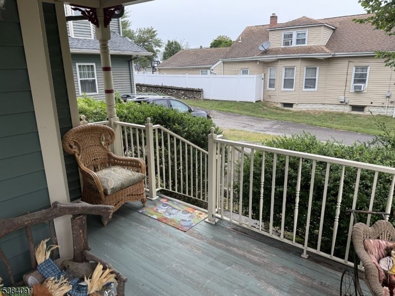 Exterior, Wood Texture Flooring