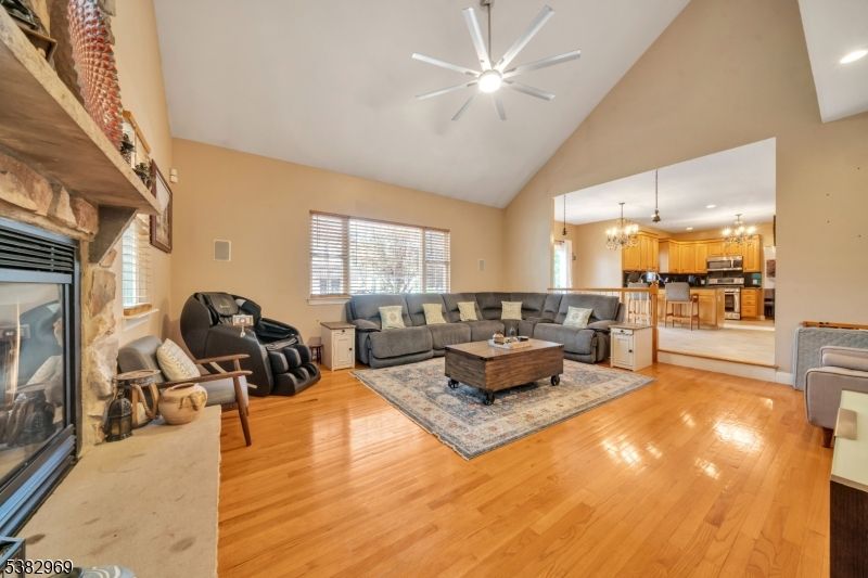 Chandelier, Interior, Kitchen, Living room, Pendant Lights, Recessed Lighting, Wood Texture Flooring