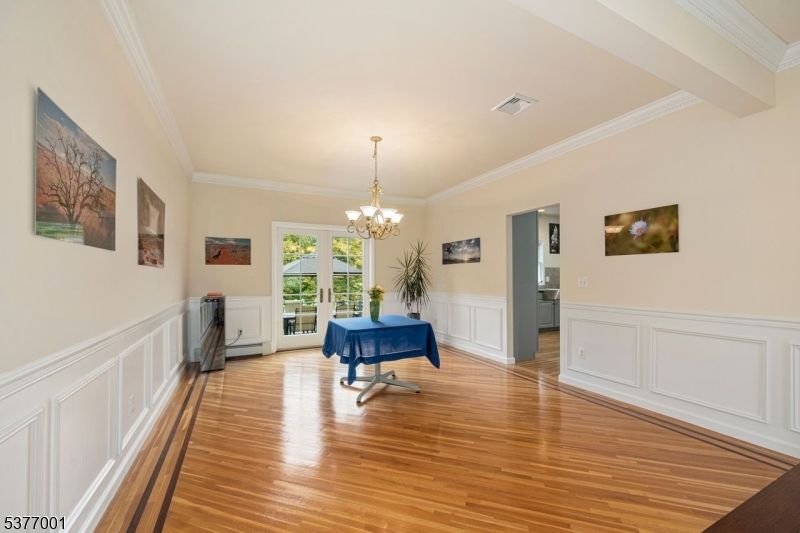 Chandelier, Interior, Wood Texture Flooring