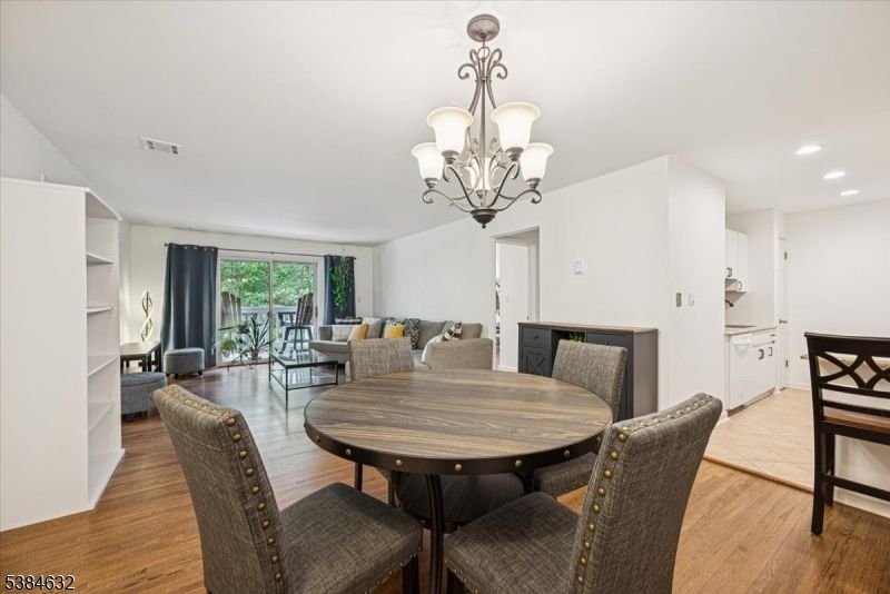 Chandelier, Dining room, Interior, Living room, Recessed Lighting, Wood Texture Flooring