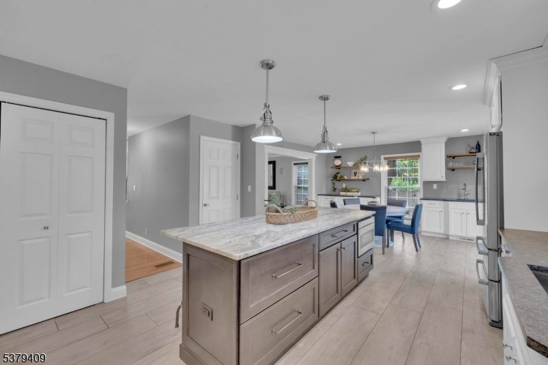 Dining room, Interior, Kitchen, Pendant Lights, Recessed Lighting, Wood Texture Flooring