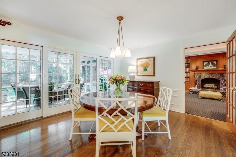 Dining room, Fireplace, Interior, Pendant Lights, Wood Texture Flooring