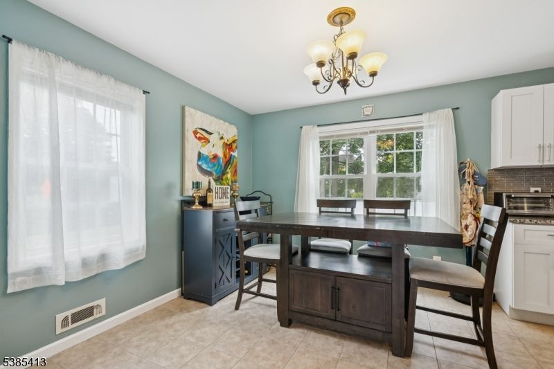 Chandelier, Dining room, Interior