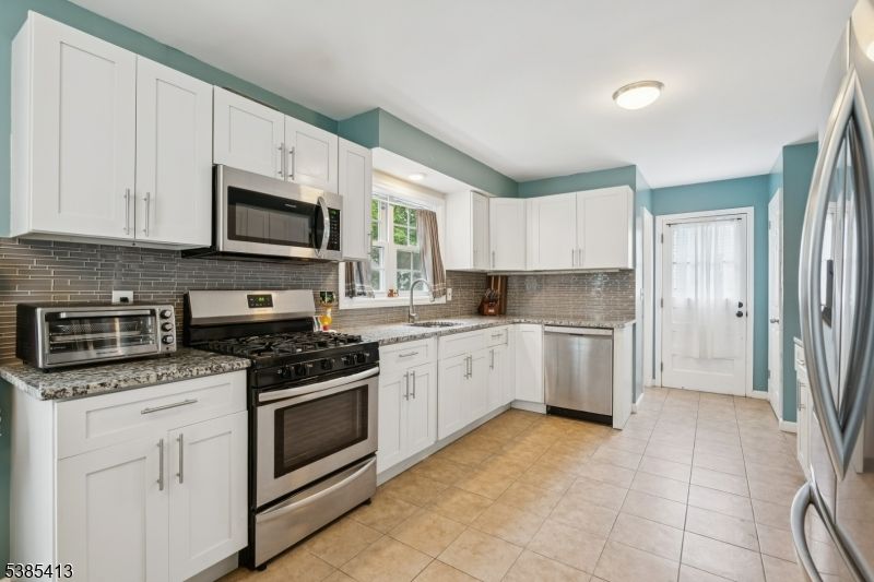 Interior, Kitchen, Stainless Steel Appliances