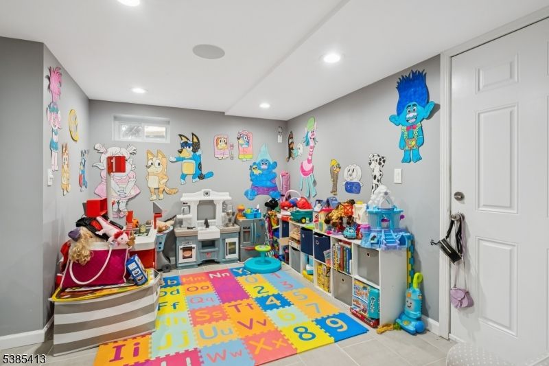 Interior, Recessed Lighting