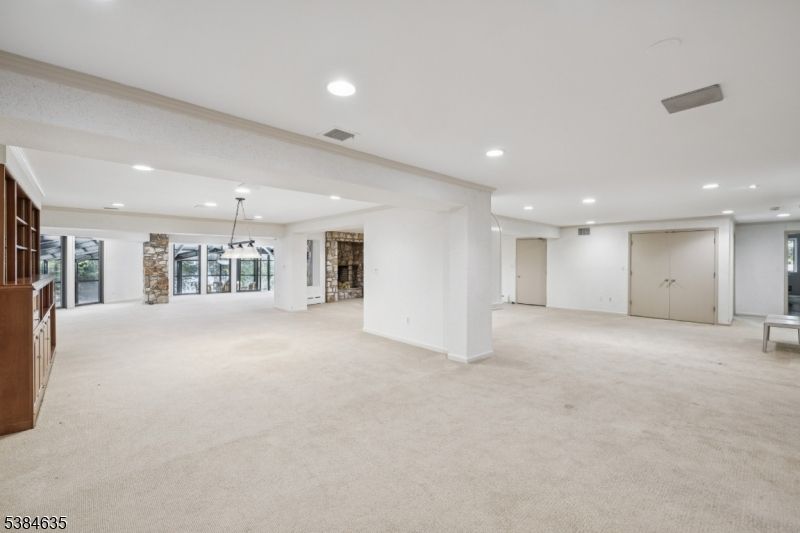 Empty room, Interior, Pendant Lights, Recessed Lighting