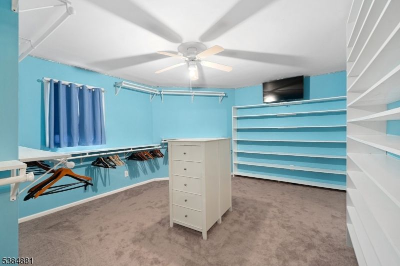 Interior, Walk-in Closets