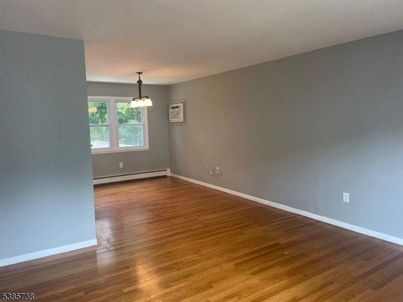 Empty room, Interior, Pendant Lights, Wood Texture Flooring