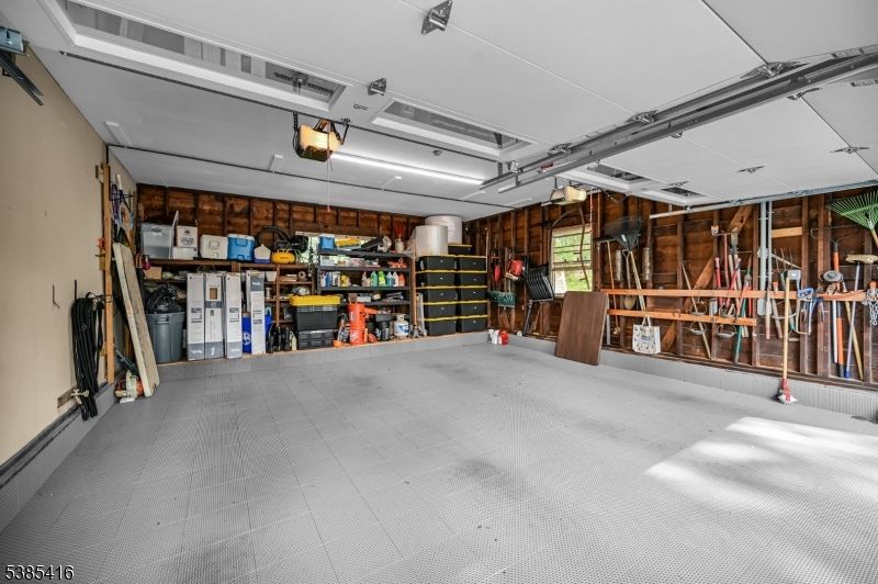 Garage, Interior, Wooden Walls
