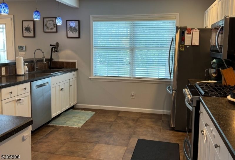 Interior, Kitchen, Pendant Lights