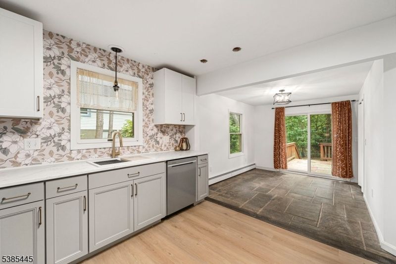 Interior, Kitchen, Pendant Lights, Wood Texture Flooring