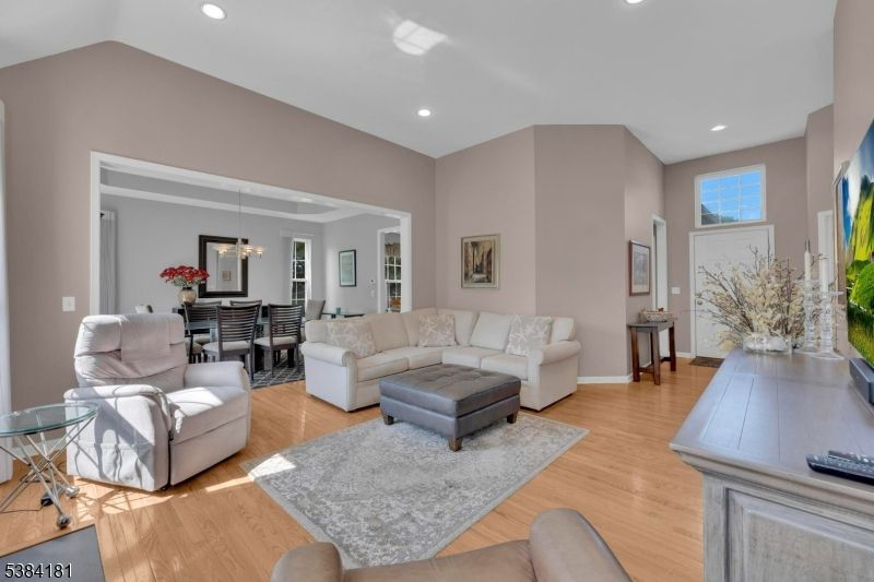 Dining room, Interior, Living room, Pendant Lights, Recessed Lighting, Wood Texture Flooring